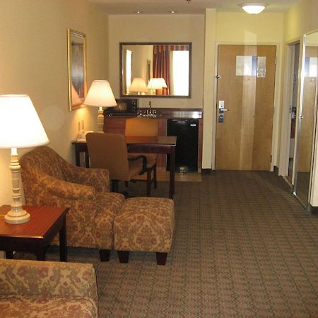 Hampton Inn Canton Exterior foto