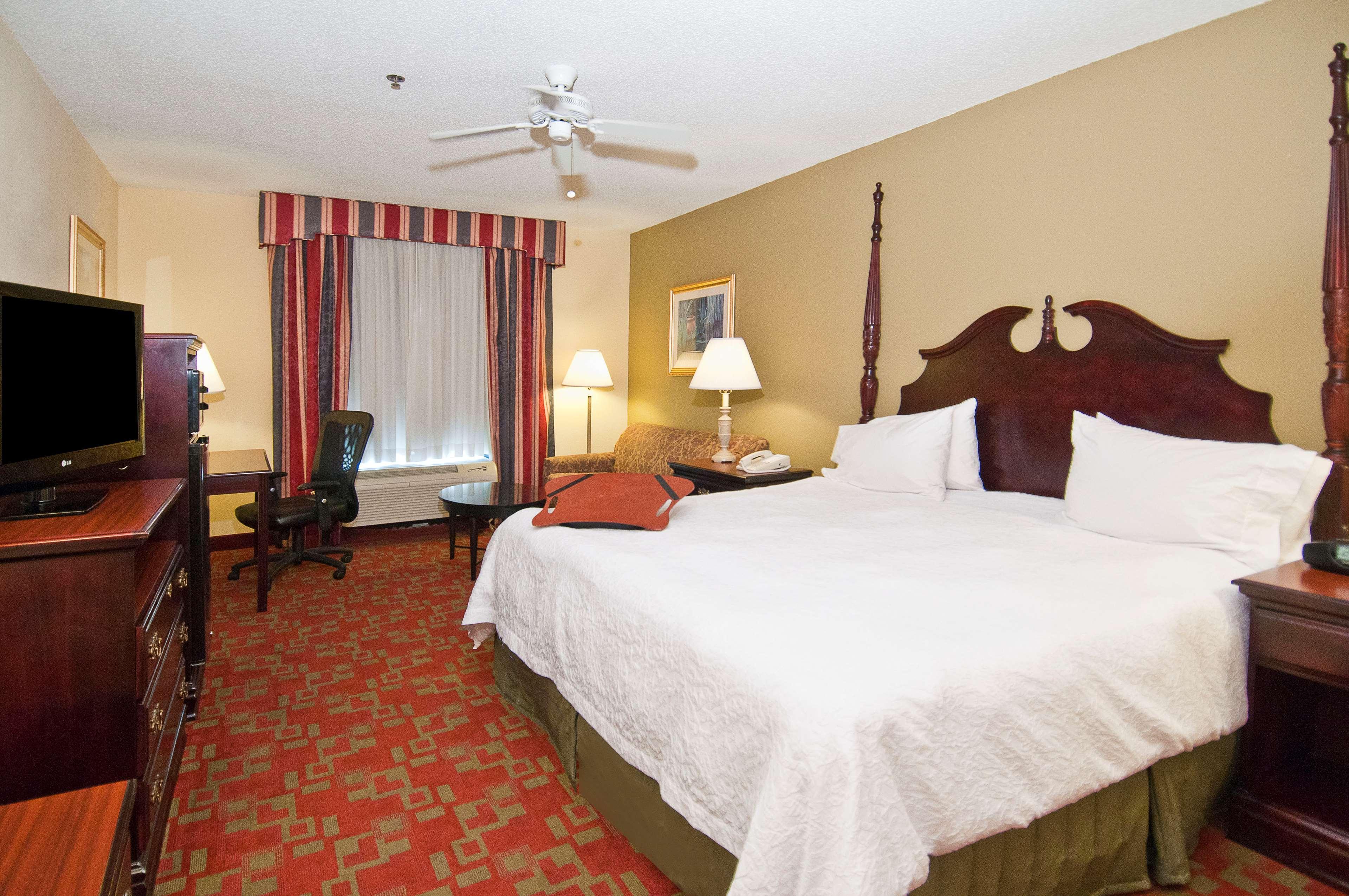Hampton Inn Canton Exterior foto