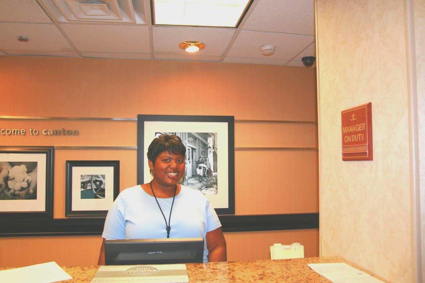 Hampton Inn Canton Interior foto